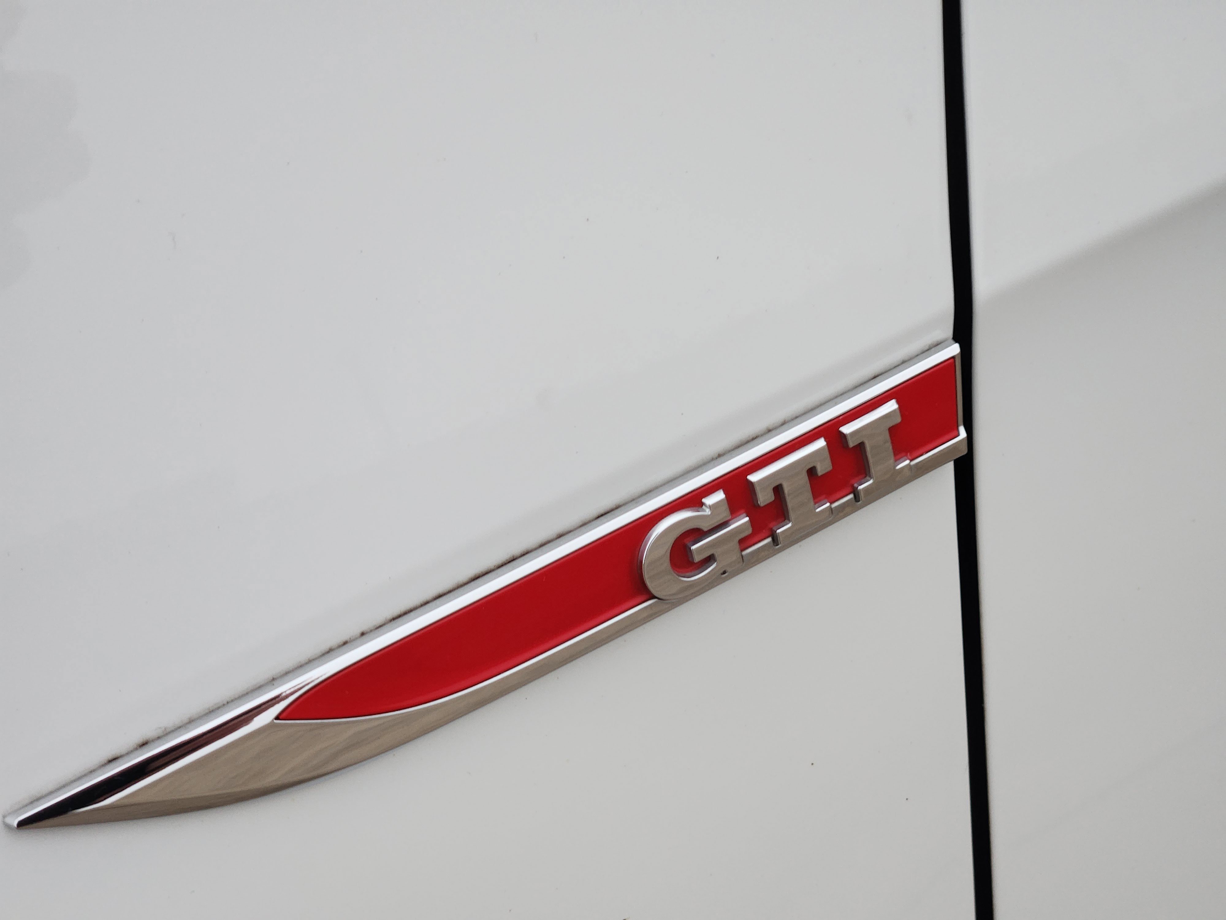 Used 2020 Volkswagen GTI S image 11