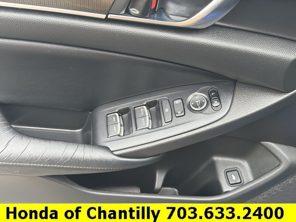 Used 2018 Honda Accord Sport image 21