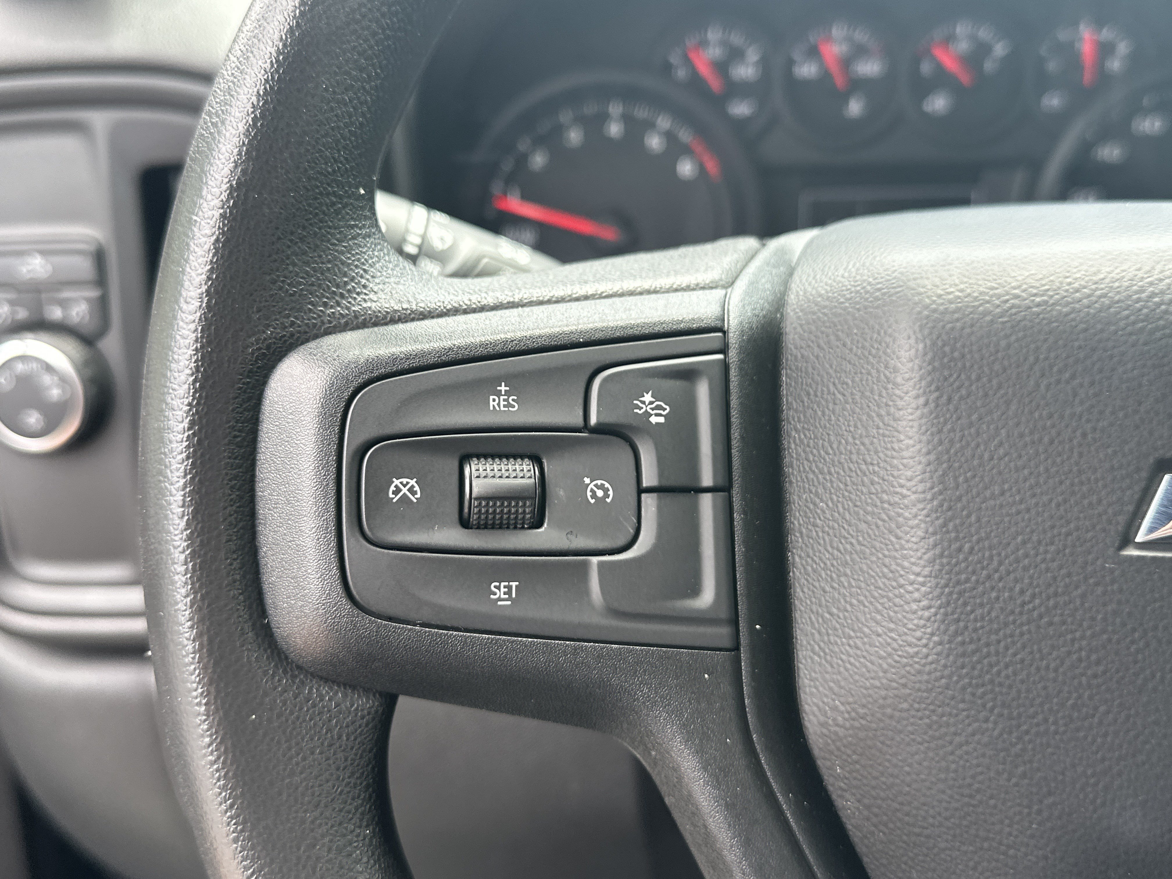 Used 2024 Chevrolet Silverado 1500 Custom RWD image 23