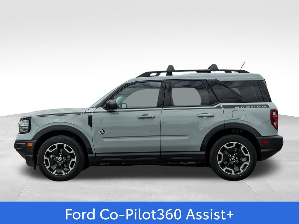 Used 2023 Ford Bronco Sport Outer Banks w/ Tech Package AWD/4WD image 4
