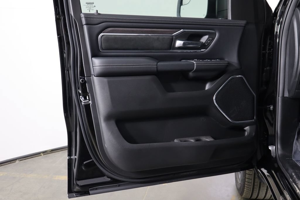 New 2026 RAM 1500 Laramie w/ Night Edition AWD/4WD image 19