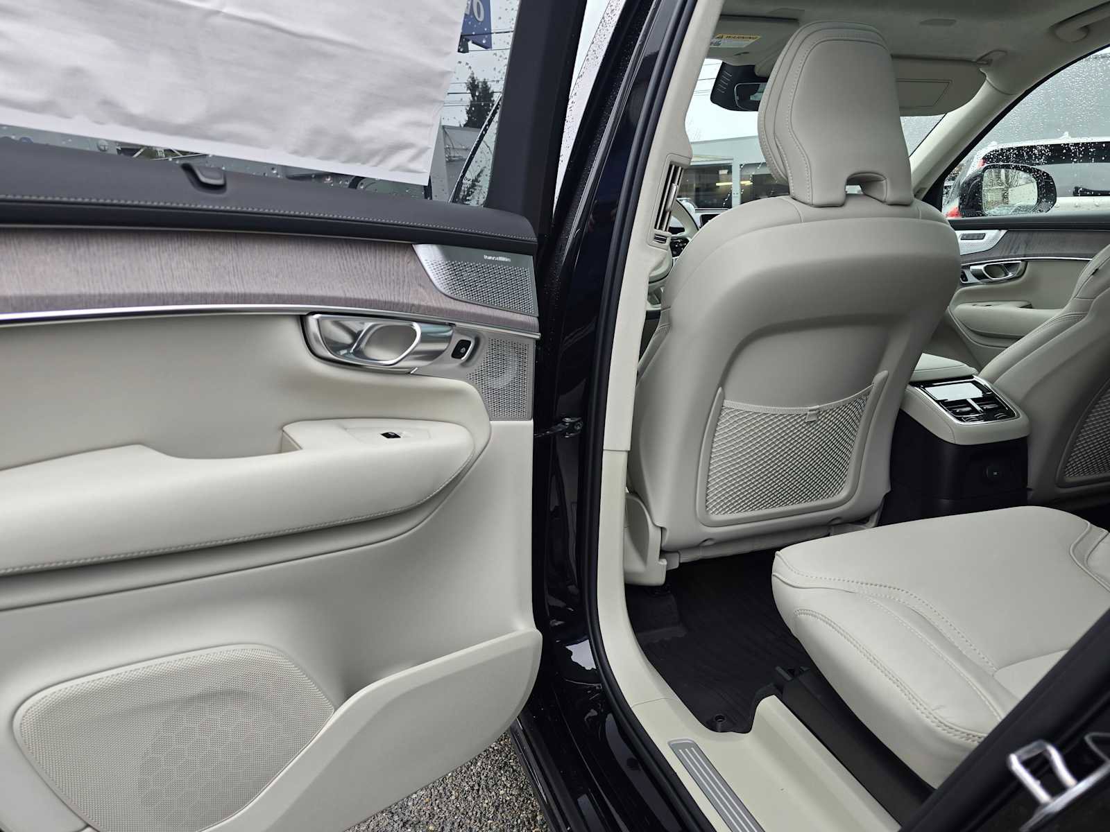 New 2026 Volvo XC90 T8 Ultra w/ Lounge Package AWD/4WD image 15