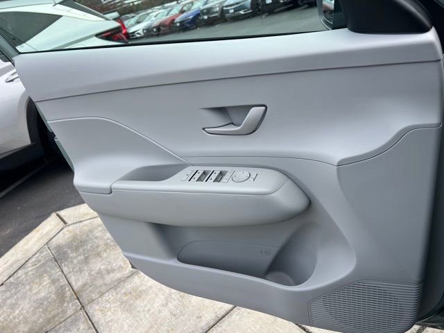 Certified 2026 Hyundai Kona SE image 18