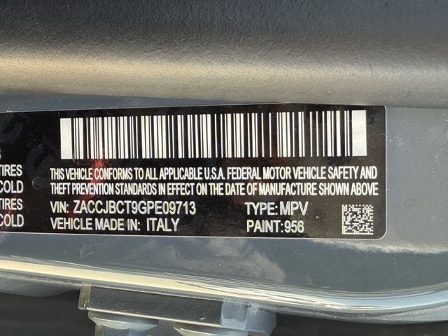 Used 2016 Jeep Renegade Trailhawk AWD/4WD image 28