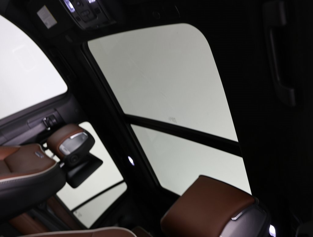 Certified 2024 GMC Yukon Denali Ultimate image 14