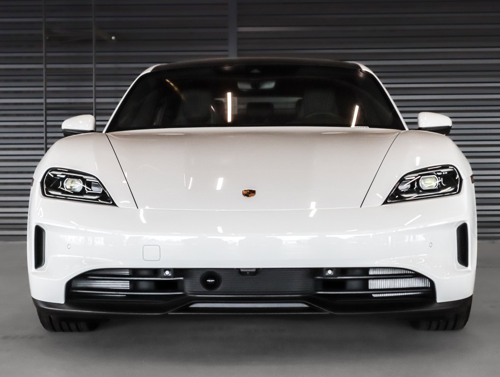 New 2026 Porsche Taycan image 8