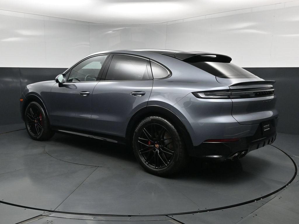 New 2026 Porsche Cayenne GTS AWD/4WD image 3