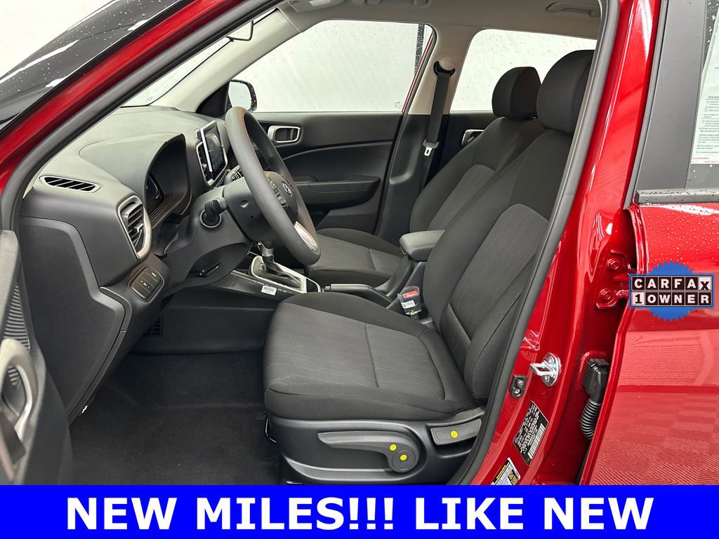 Used 2026 Hyundai Venue SE image 9