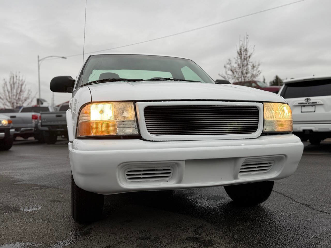 Used 2003 GMC Sonoma SL w/ Convenience Package image 16