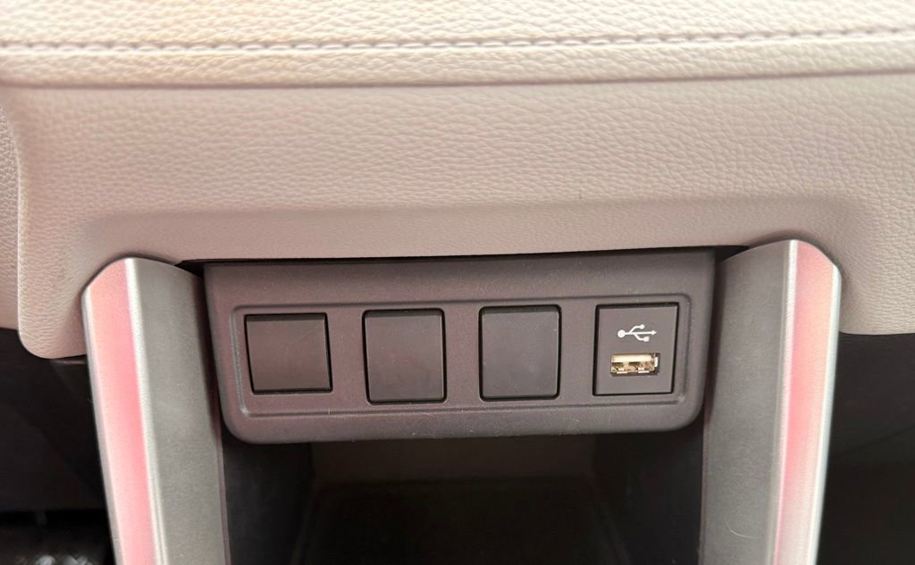 Used 2022 Toyota Corolla Cross L FWD image 21