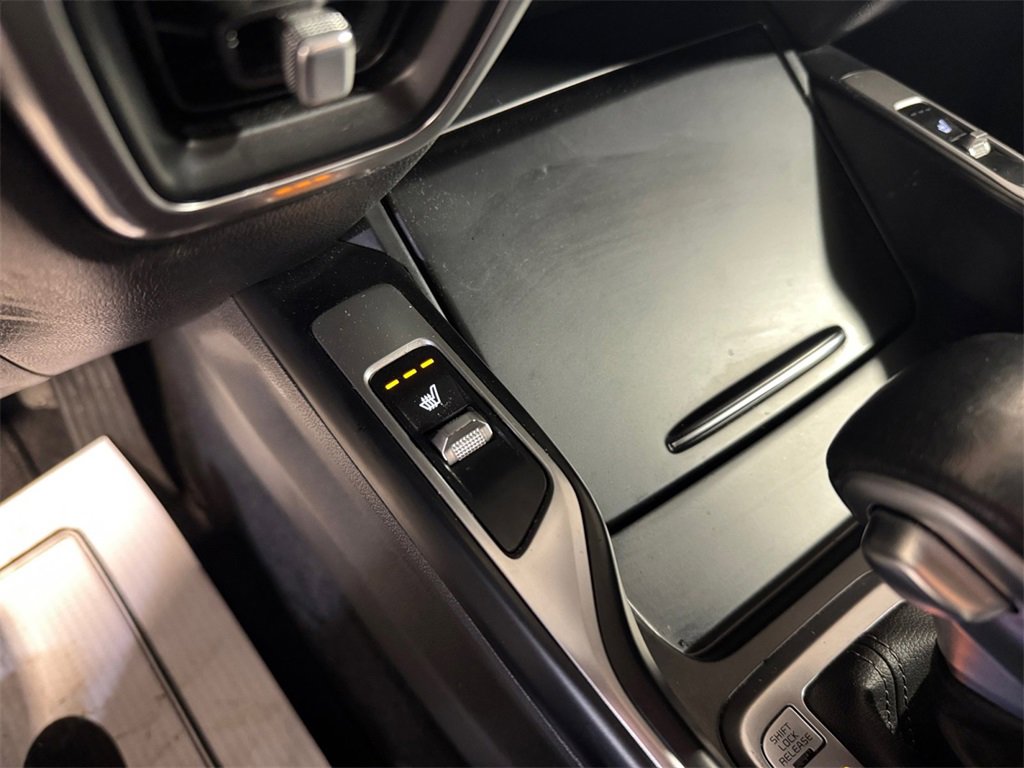 Certified 2022 Kia Sorento S w/ Panoramic Sunroof Package image 30