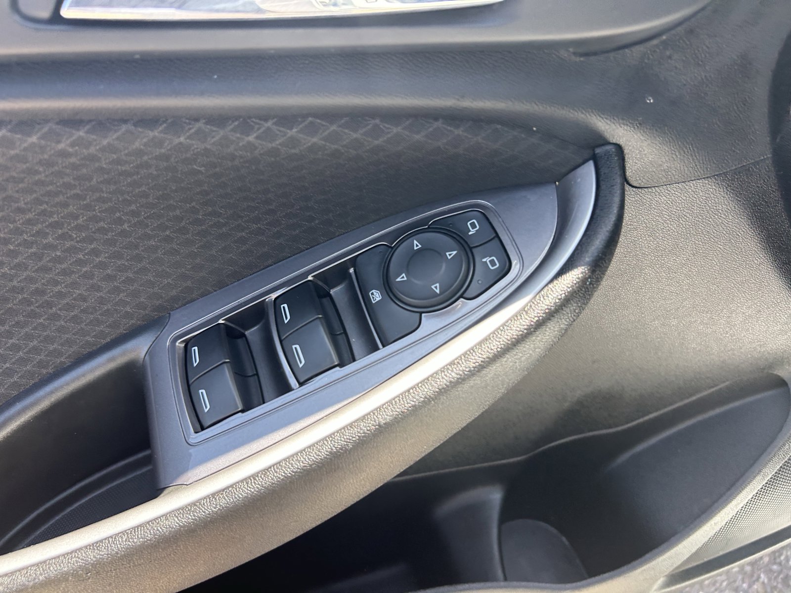 Used 2022 Chevrolet Malibu RS FWD image 12
