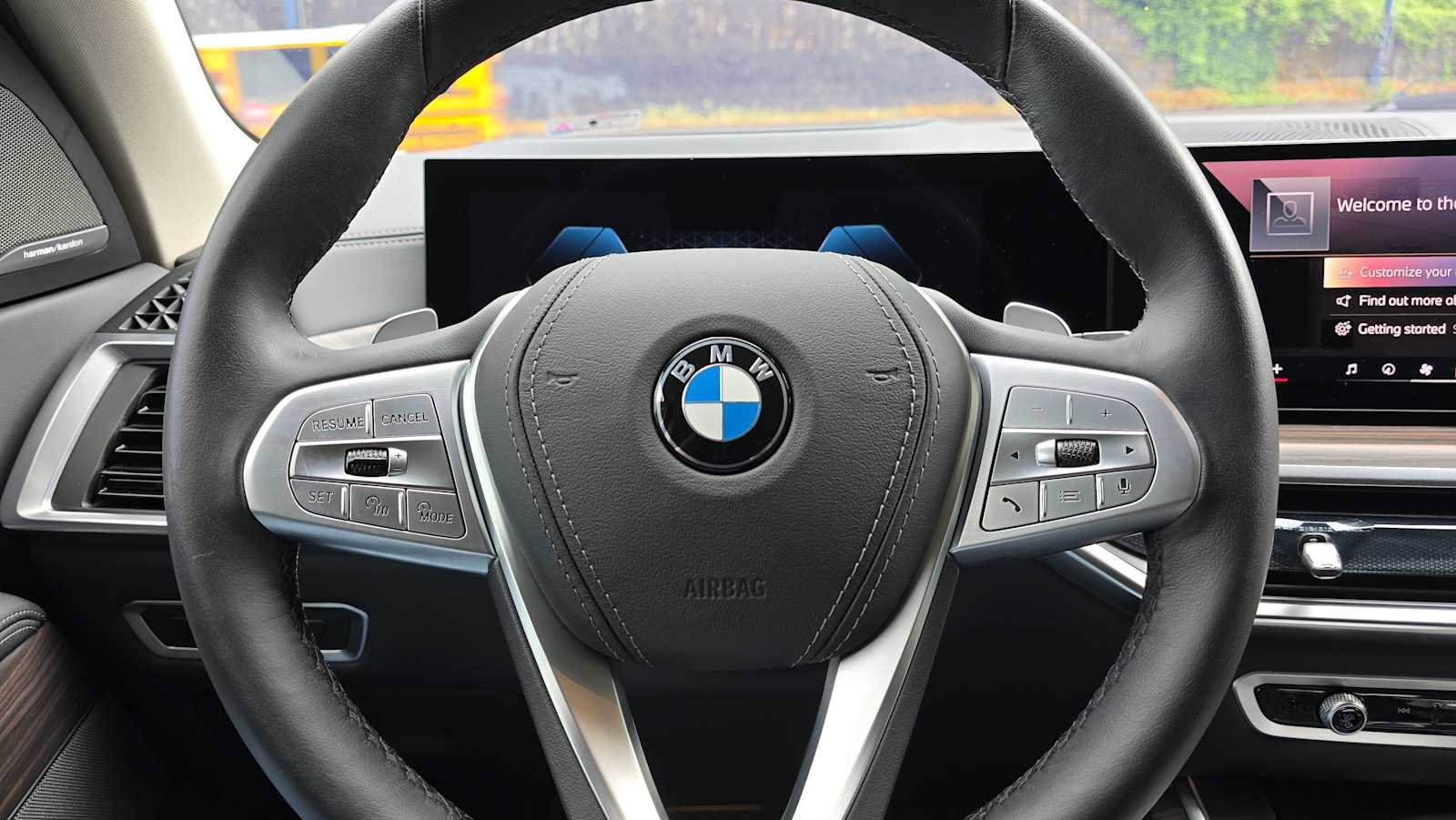Used 2025 BMW X7 xDrive40i w/ Premium Package AWD/4WD image 28