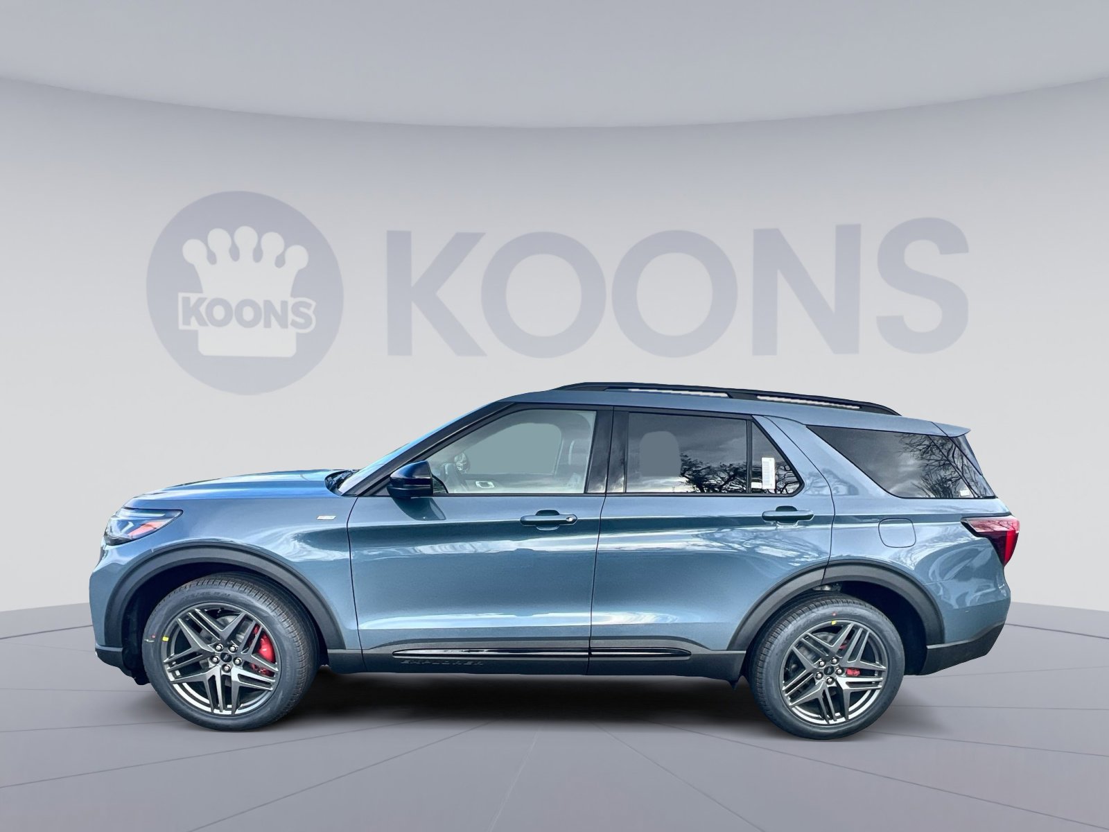New 2026 Ford Explorer ST-Line w/ ST-Line Street Pack image 2