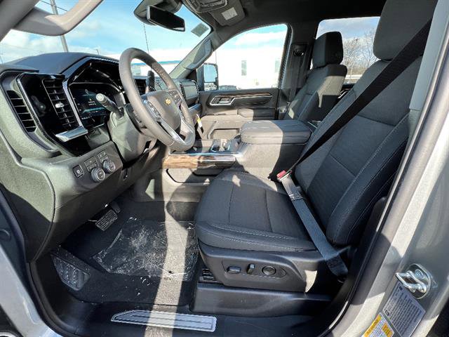 New 2026 Chevrolet Silverado 3500 LT w/ All Star Edition image 7