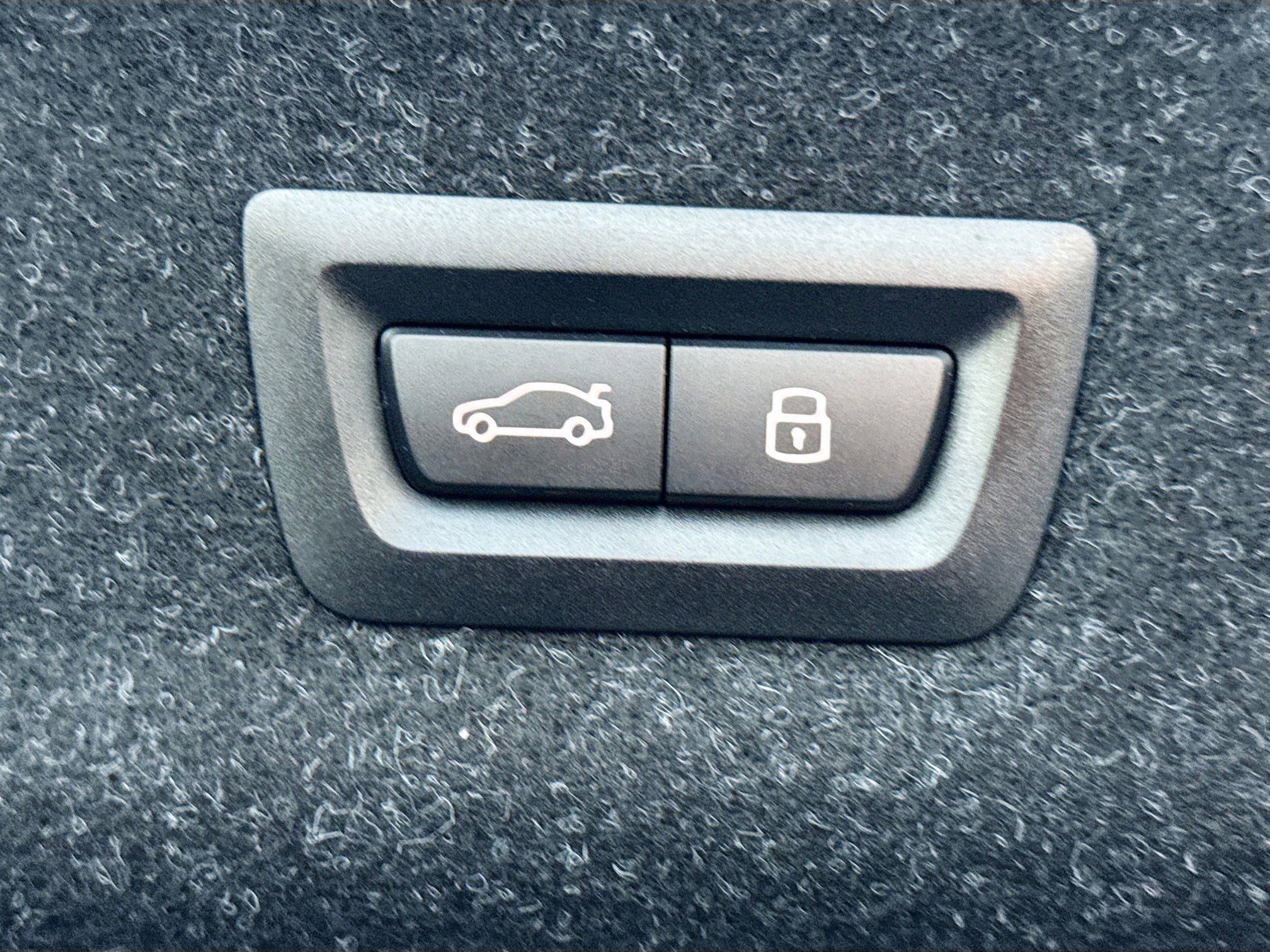 Used 2025 BMW 330i Sedan image 13