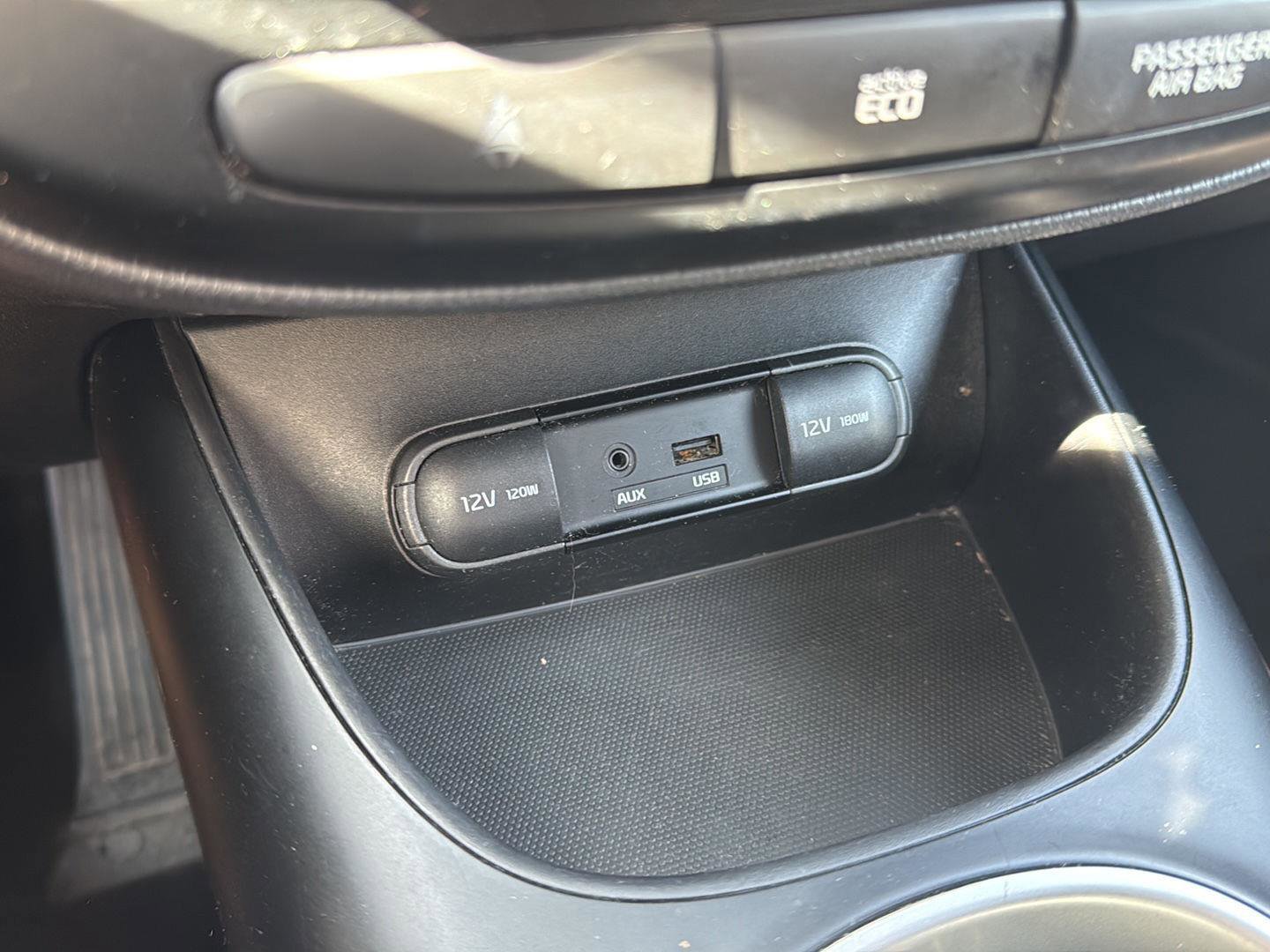 Used 2014 Kia Soul + image 37