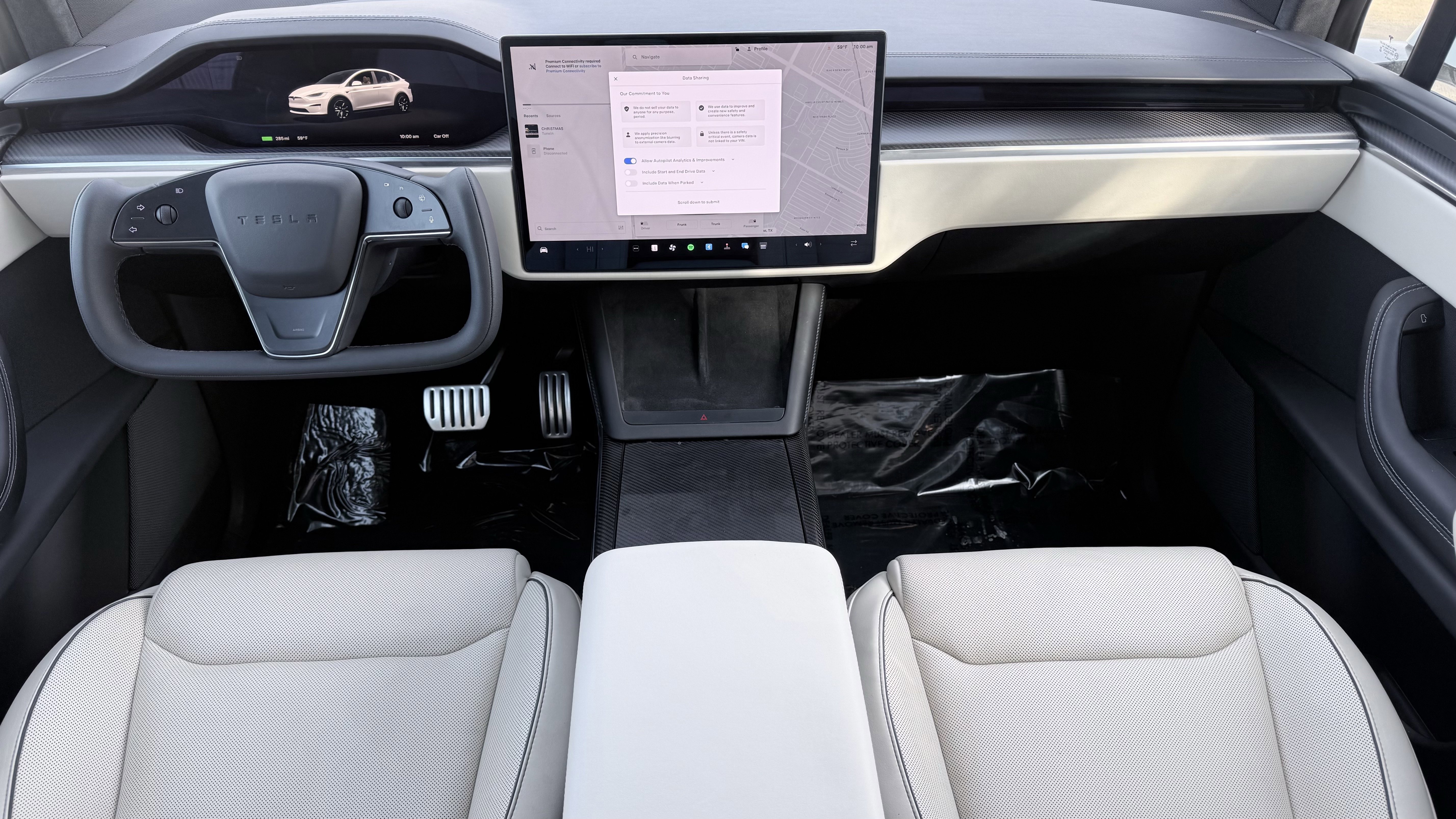 Used 2023 Tesla Model X Plaid image 2