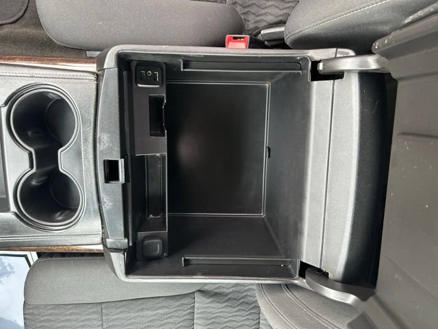 Used 2018 Chevrolet Suburban LS AWD/4WD image 12