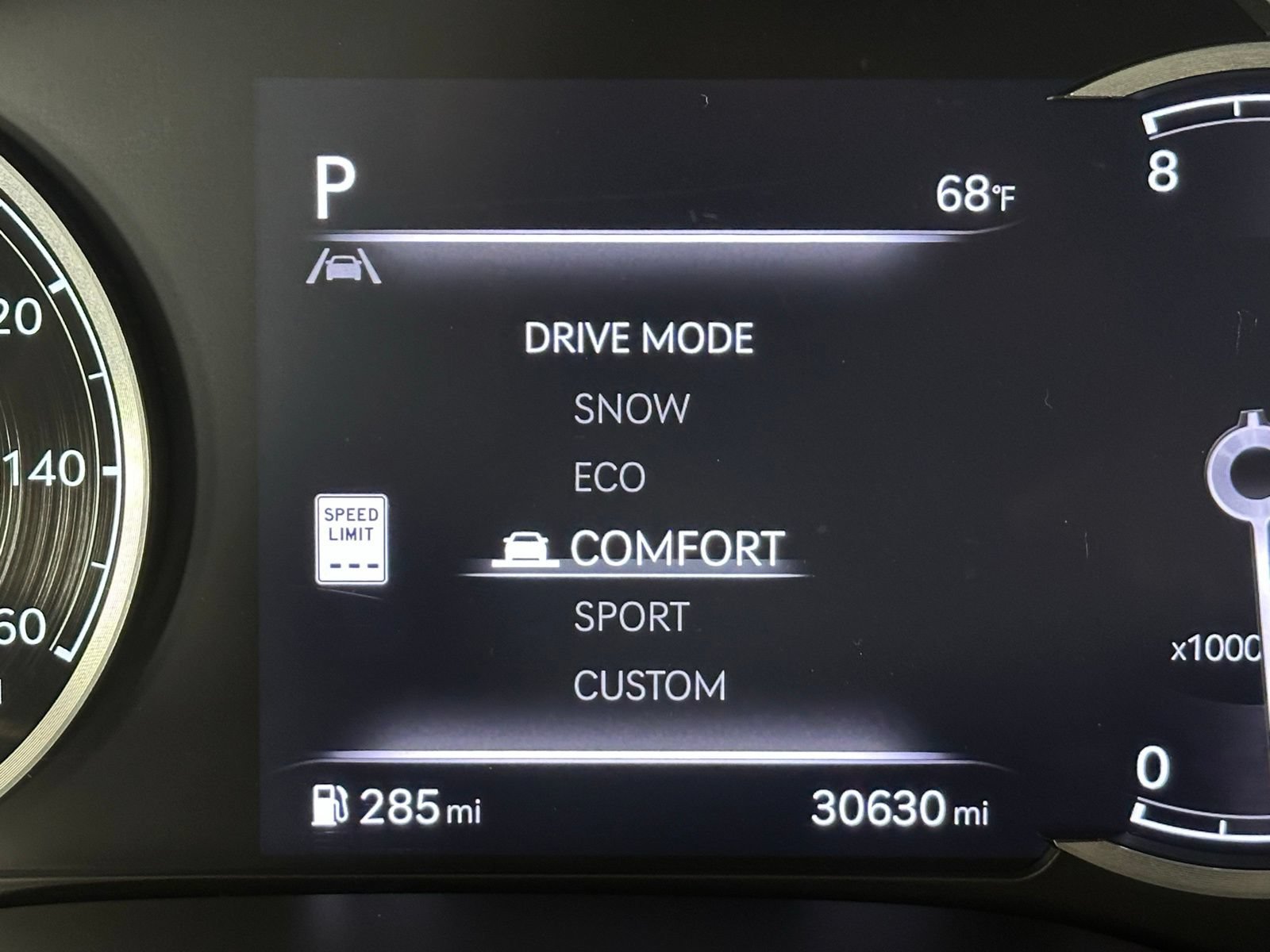 Used 2023 Genesis GV80 2.5T w/ Advanced Package AWD/4WD image 12