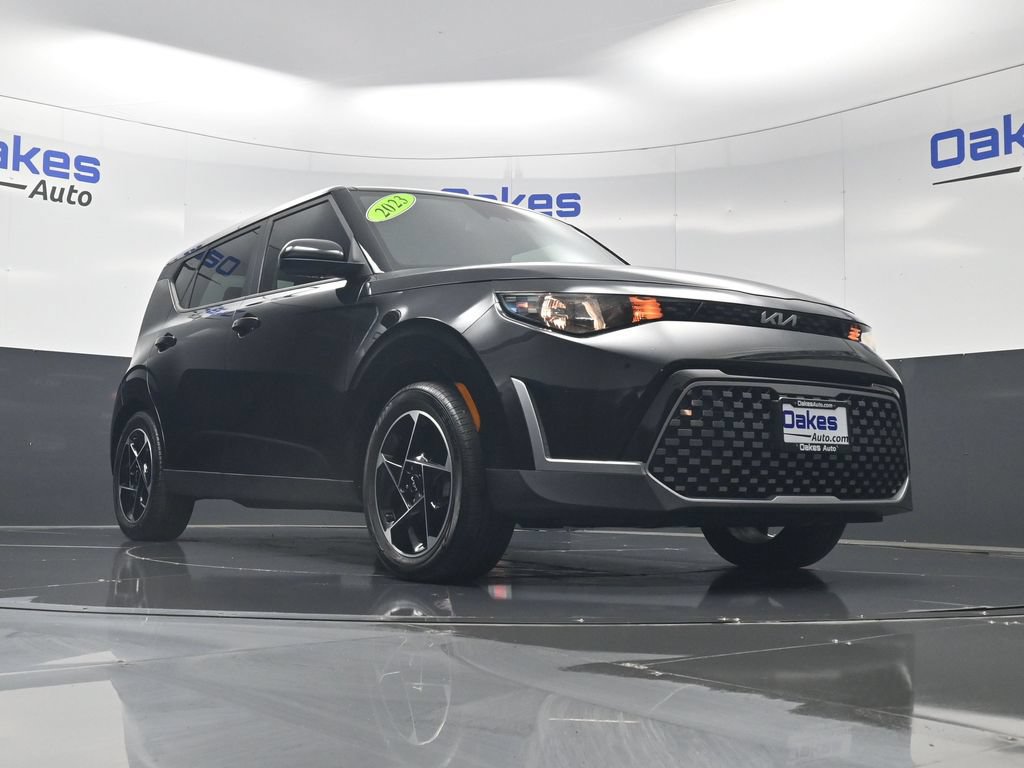 Certified 2023 Kia Soul EX FWD image 36