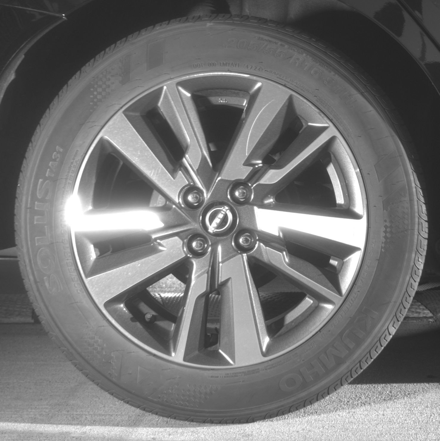 Used 2025 Nissan Versa SV image 15