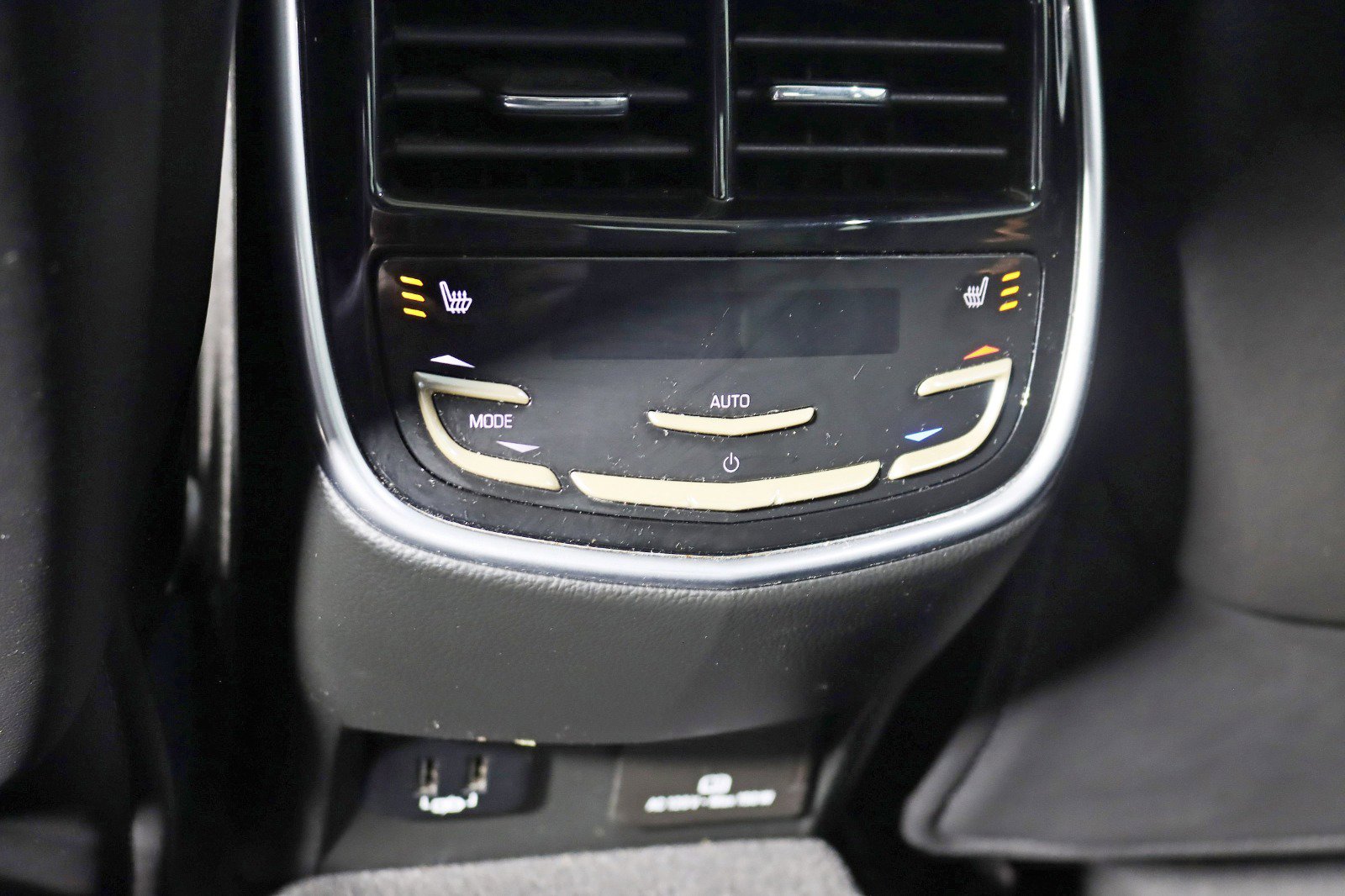 Used 2018 Cadillac XTS Vsport Platinum image 24