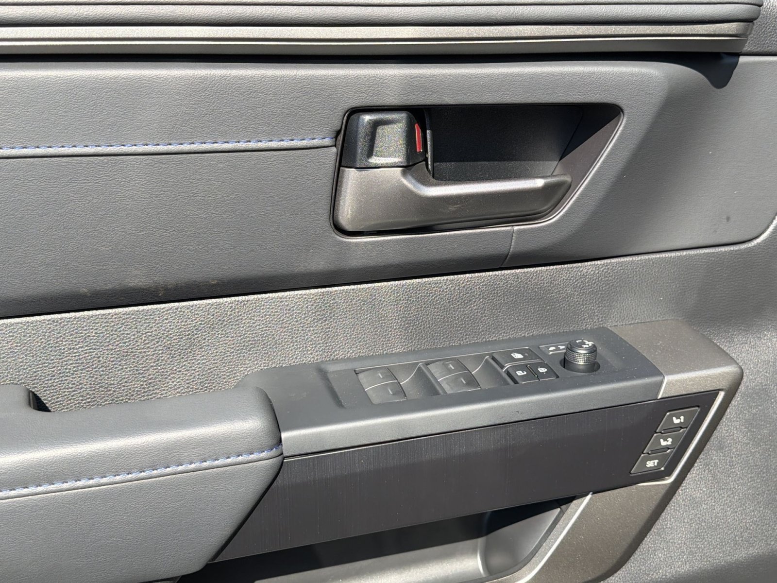New 2026 Toyota Sequoia Platinum AWD/4WD image 11