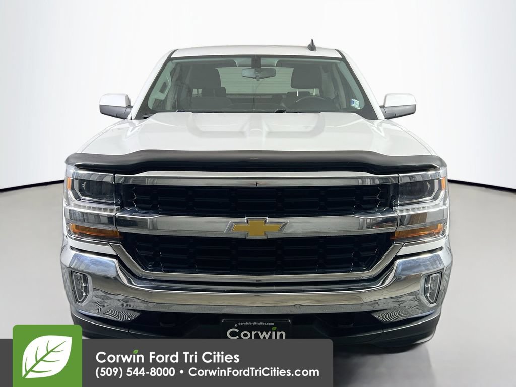 Used 2017 Chevrolet Silverado 1500 LT w/ High Desert Package AWD/4WD image 4