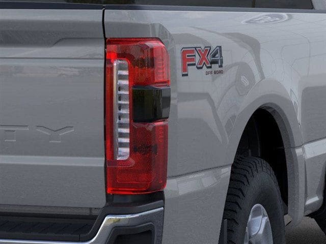 New 2026 Ford F350 XLT w/ 360-Degree Camera Package AWD/4WD image 50