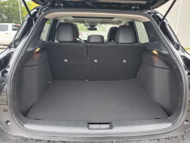 New 2026 Nissan Kicks SR w/ SR Premium Package image 18