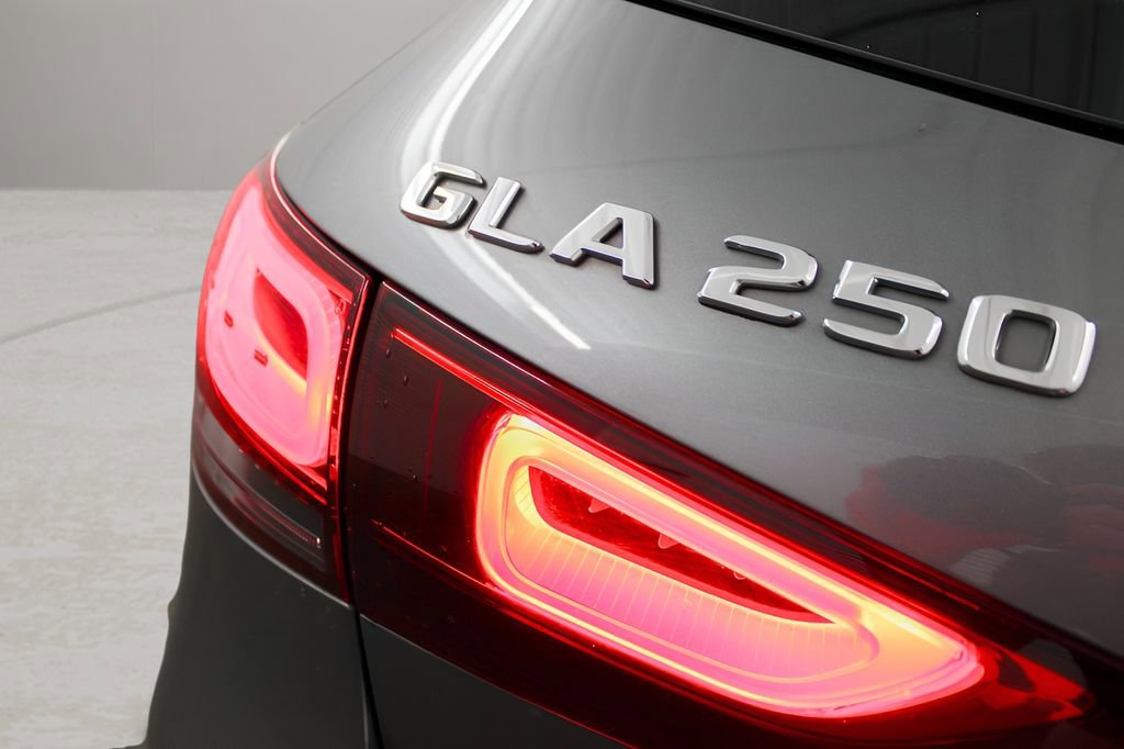 Used 2021 Mercedes-Benz GLA 250 image 33