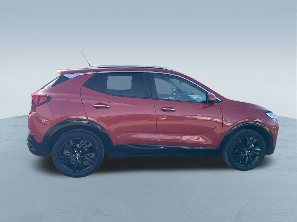 Used 2024 Buick Encore GX Sport Touring image 9