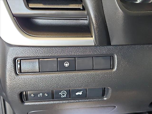 Certified 2026 Nissan Rogue SV FWD image 15