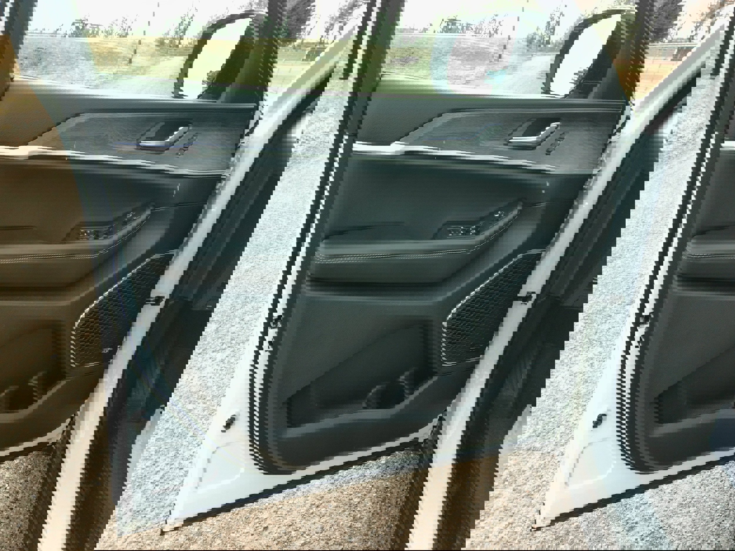 Used 2022 Jeep Grand Cherokee L Limited image 13