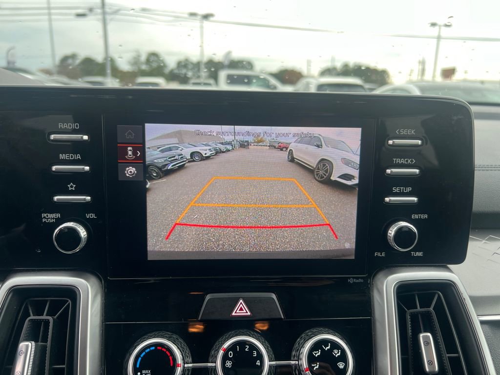 Used 2023 Kia Sorento LX image 22