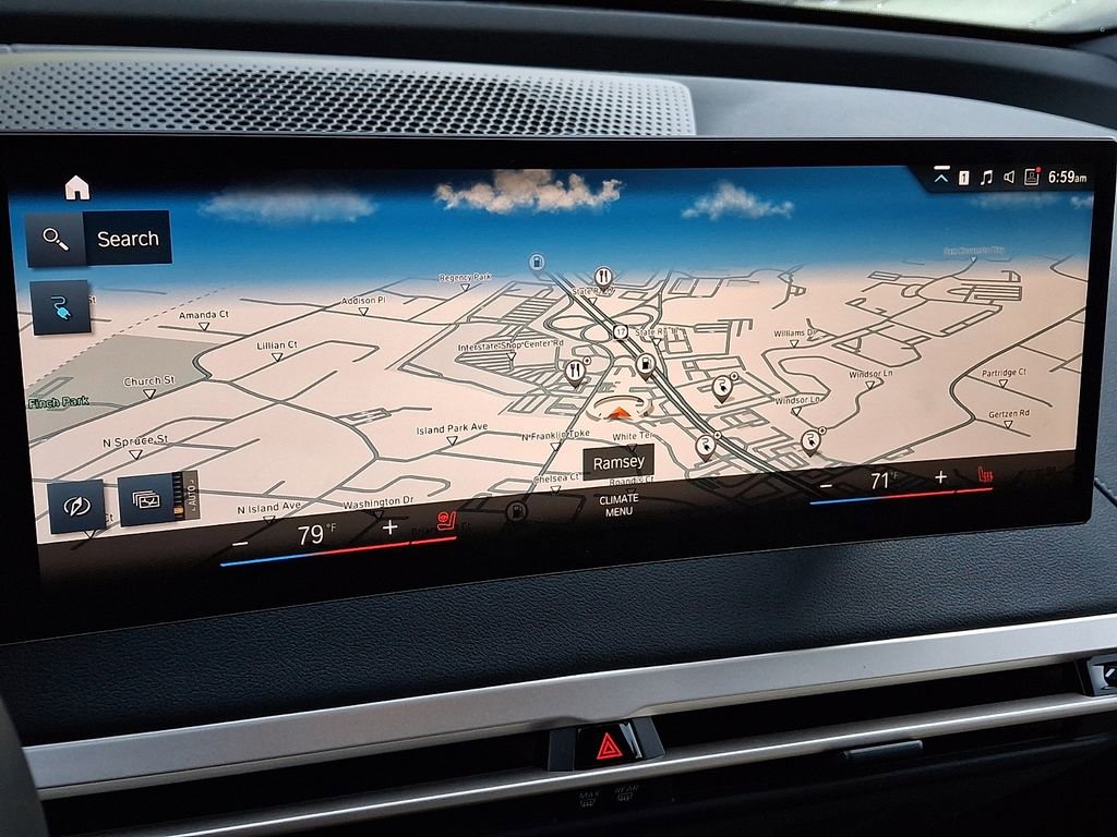 Used 2023 BMW iX xDrive50 w/ Sport Package AWD/4WD image 12