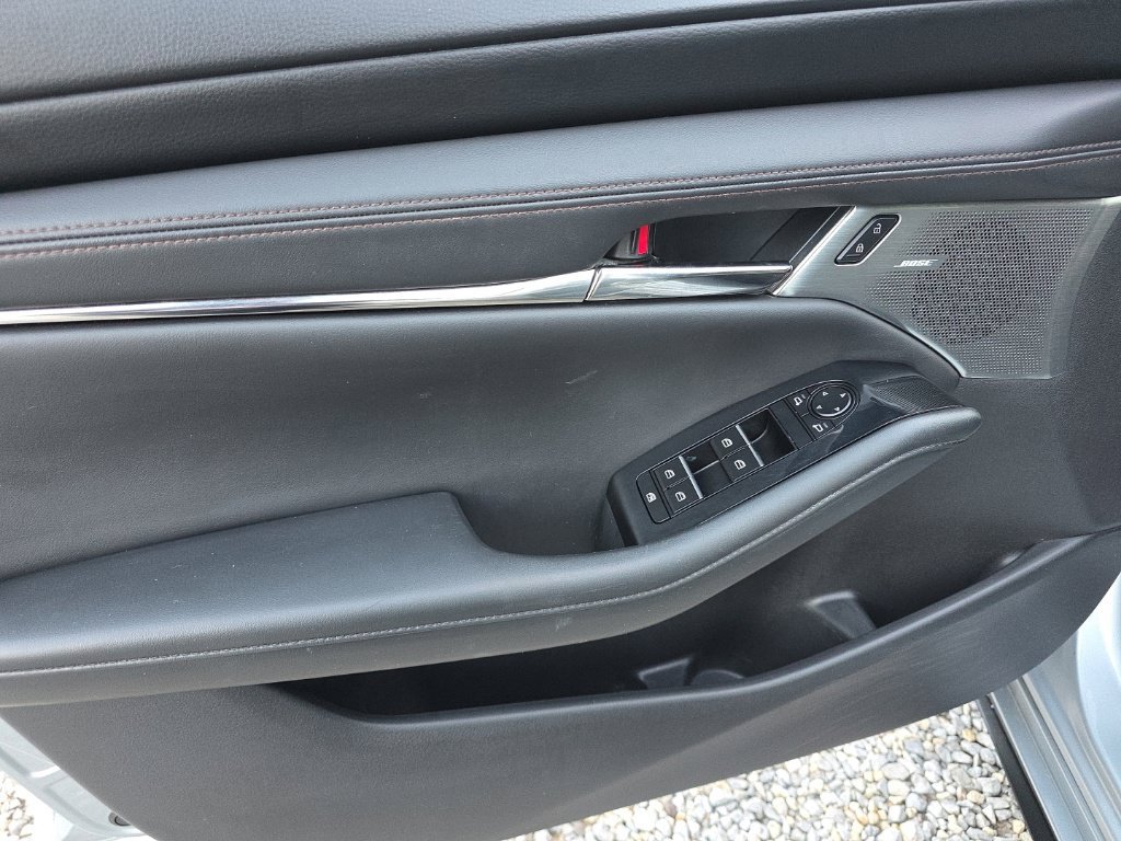 Used 2019 MAZDA MAZDA3 Sedan w/ Preferred Package FWD image 13