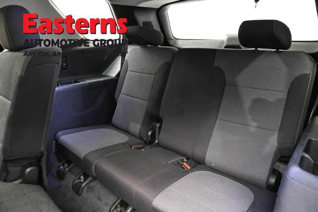 Used 2021 Chevrolet Traverse LS w/ LPO, Floor Liner Package AWD/4WD image 26
