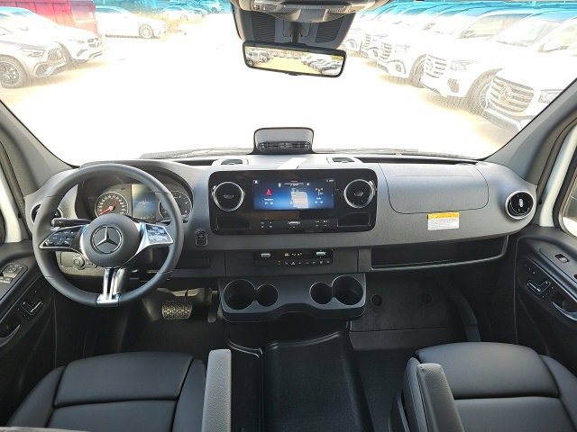 New 2026 Mercedes-Benz Sprinter 2500 image 18