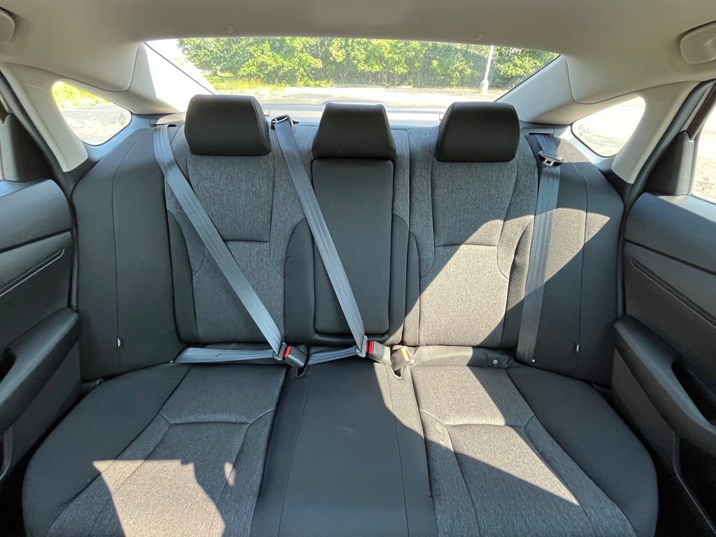 Used 2025 Honda Accord SE image 18
