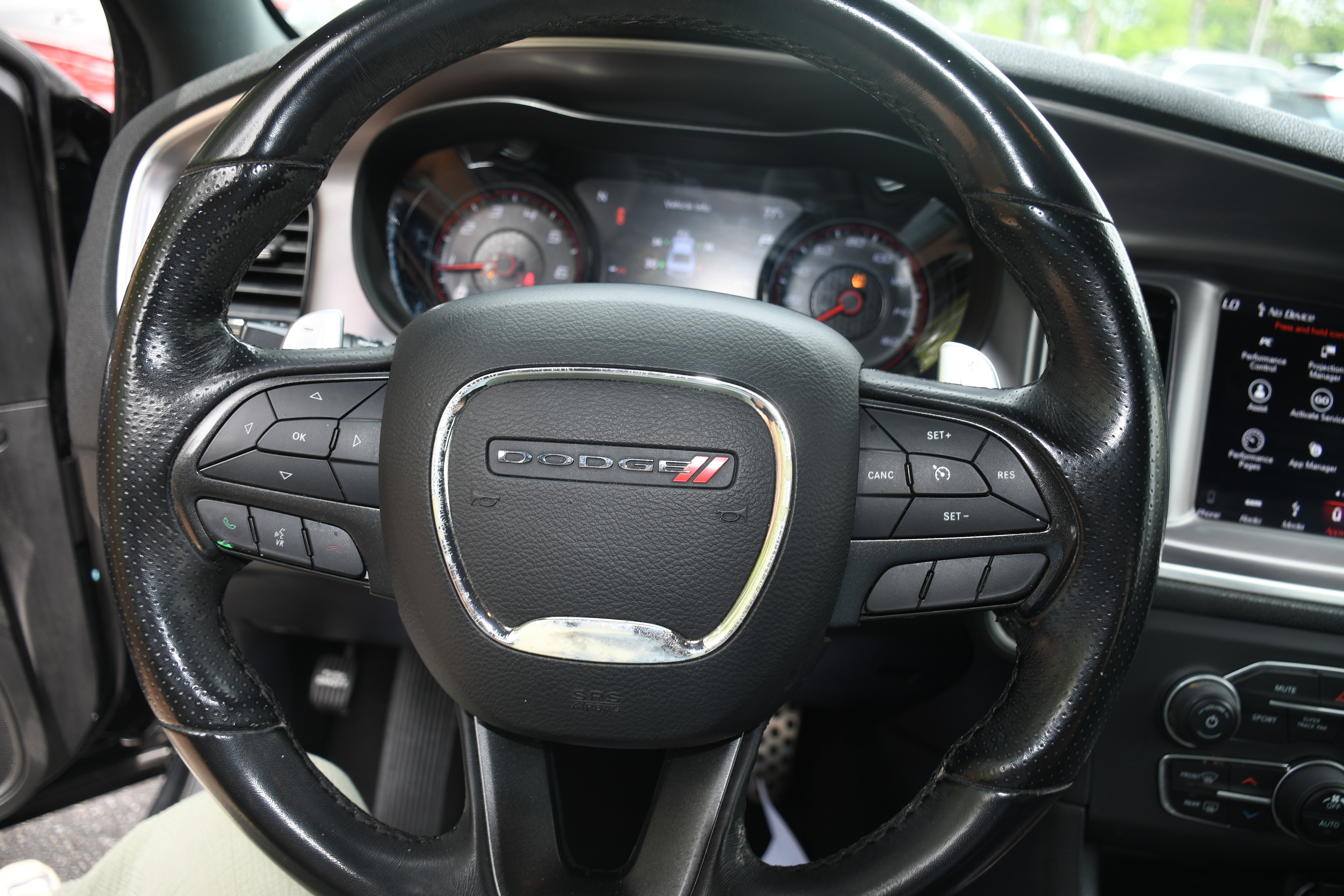 Used 2019 Dodge Charger R/T w/ Blacktop Package image 12