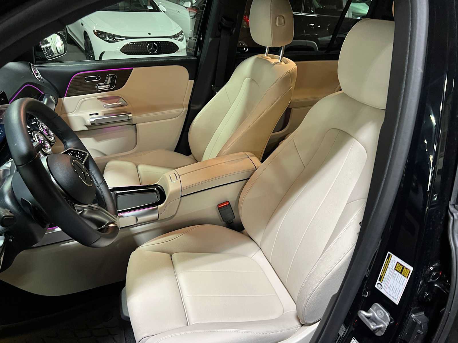 Used 2026 Mercedes-Benz GLB 250 4MATIC image 26