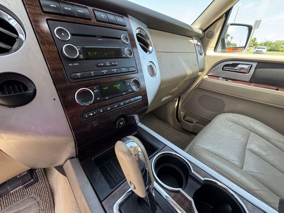 Used 2011 Ford Expedition EL XLT w/ 201A Rapid Spec Order Code RWD image 11