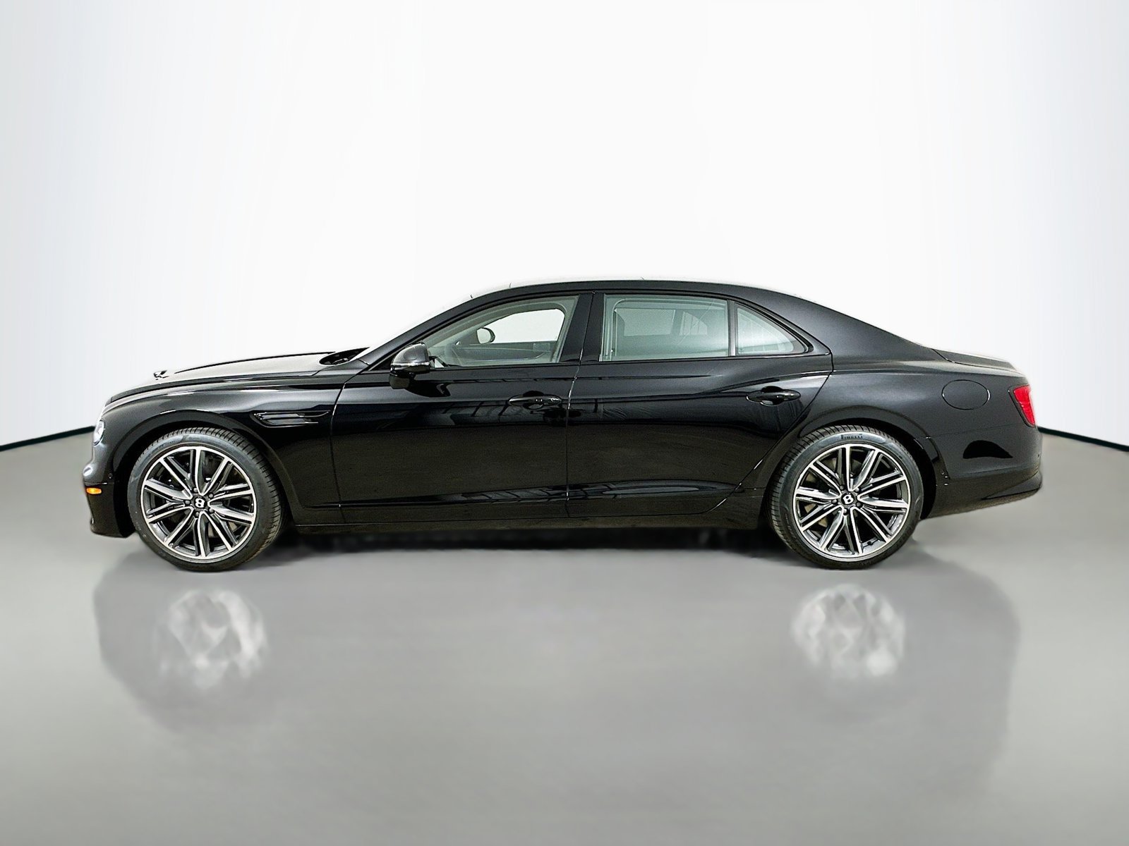 New 2026 Bentley Flying Spur V8 AWD/4WD image 11