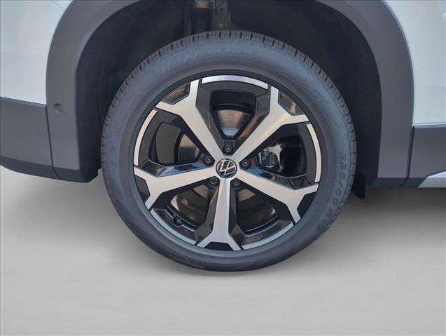 New 2026 Volkswagen Tiguan SE FWD image 7