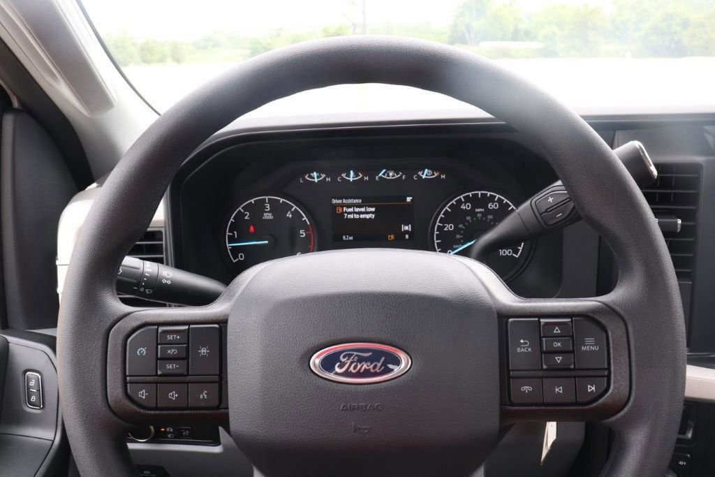 New 2025 Ford F550 4x4 Regular Cab Super Duty image 14