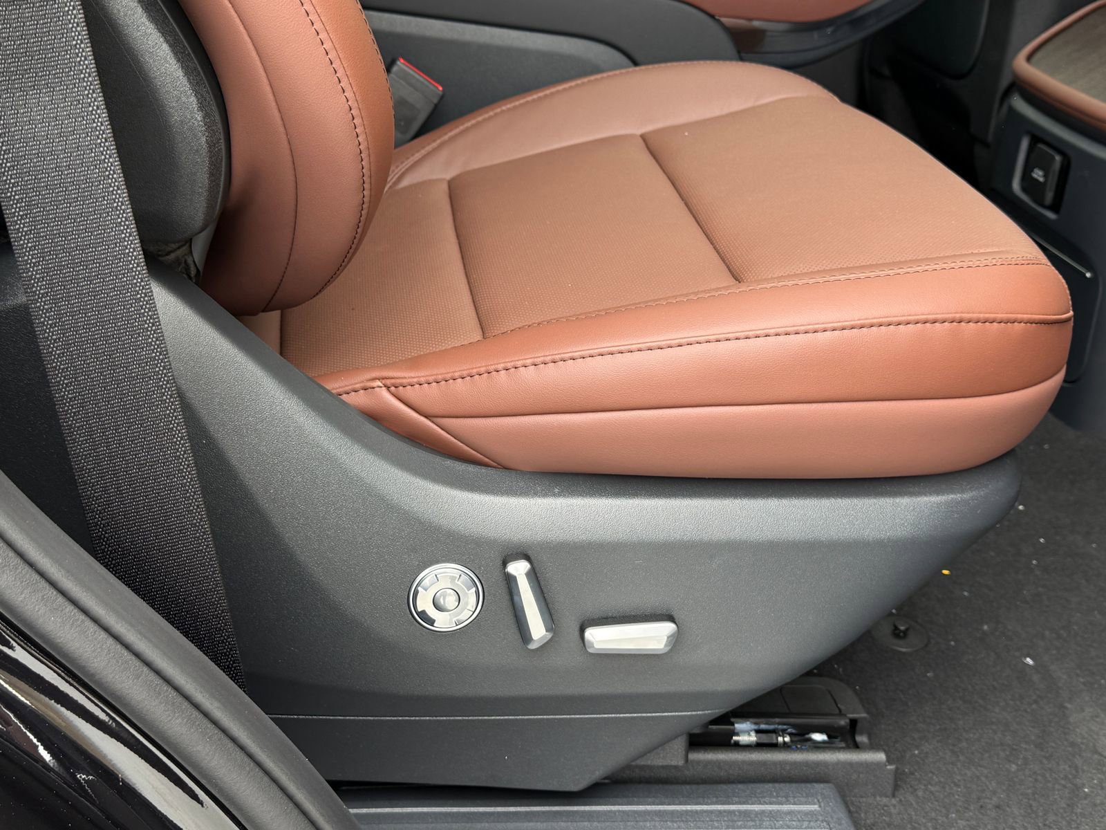 New 2026 Lincoln Navigator Reserve AWD/4WD image 15