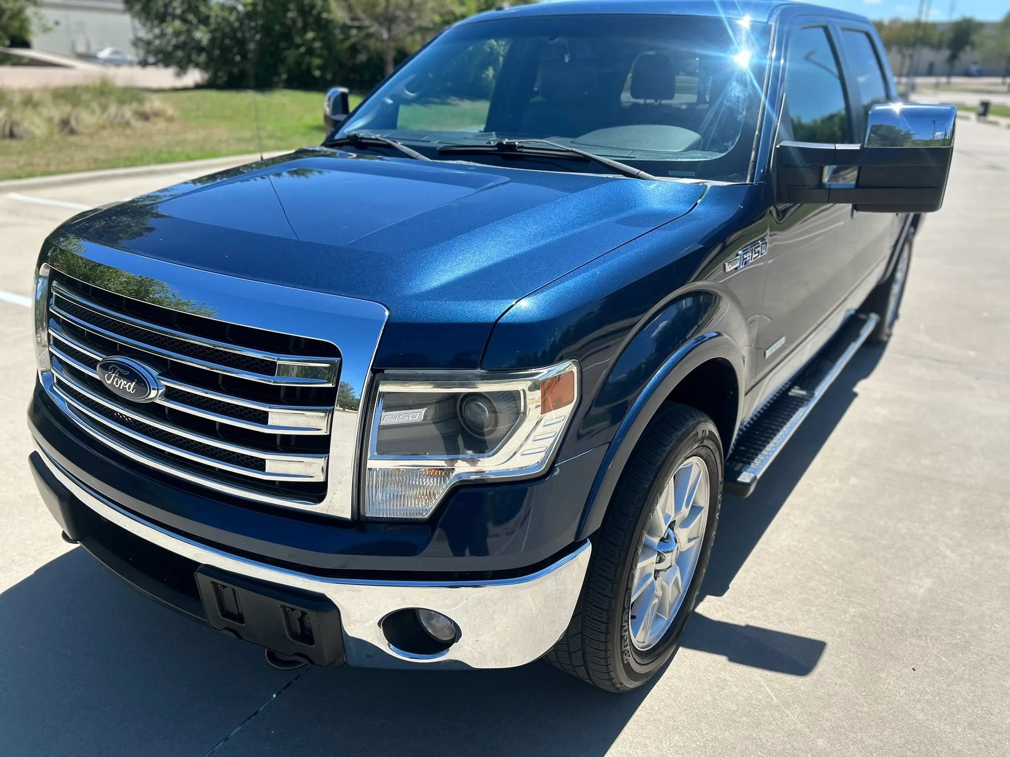 Used 2013 Ford F150 Lariat w/ Luxury Equipment Group AWD/4WD image 2