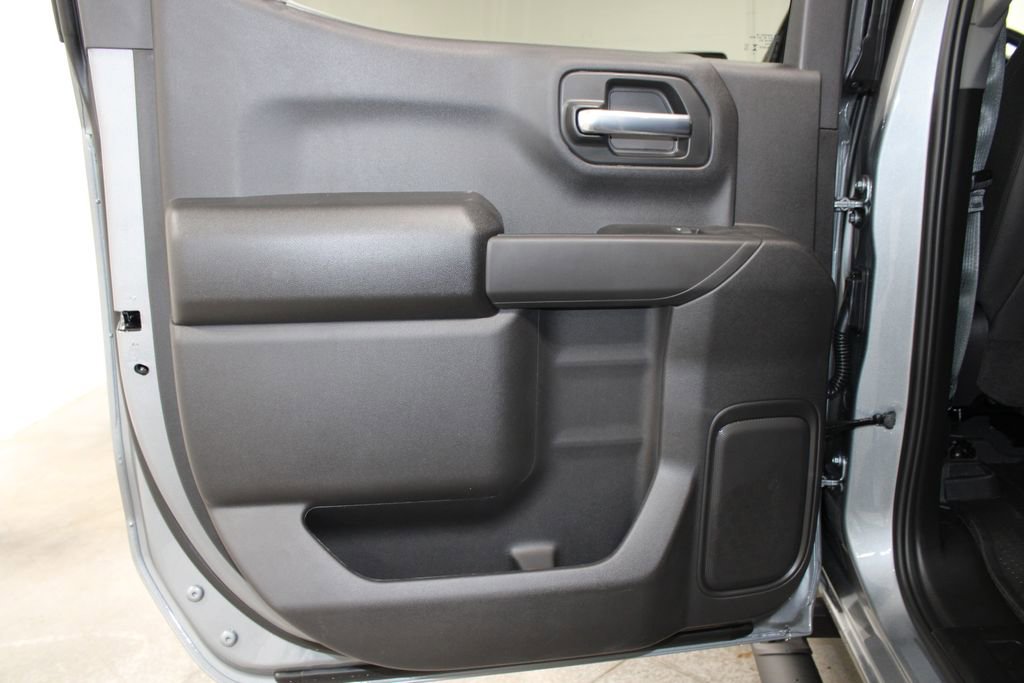 New 2026 Chevrolet Silverado 1500 Custom w/ Turbomax Blackout Package image 26